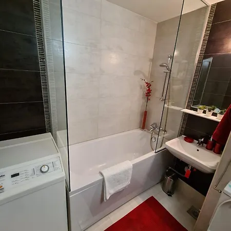 Runaway Hill Bezanija